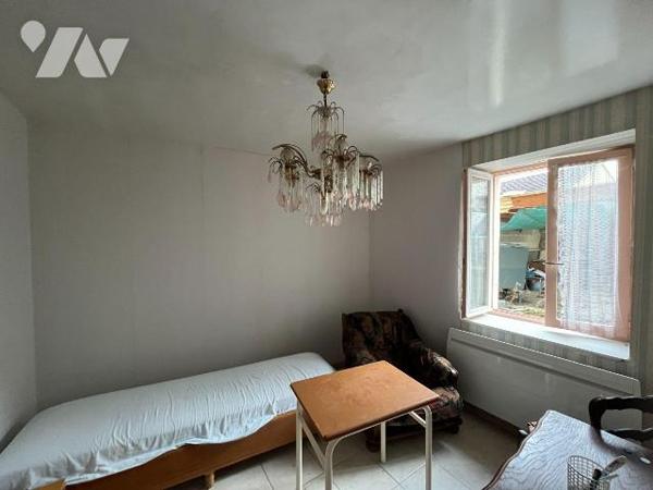 Maison à vendre à Mussy sur Seine (10250), Aube. Maison en pierre à rénover, 70 m² habitables, ...