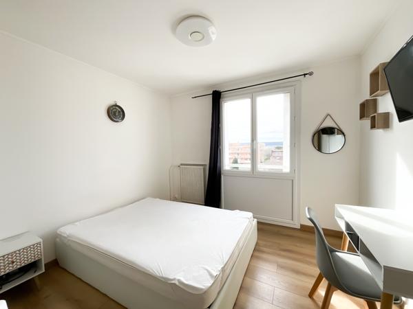 Spacieux appartement T4 de 73m2 avec balcon, cave et place de stationnement