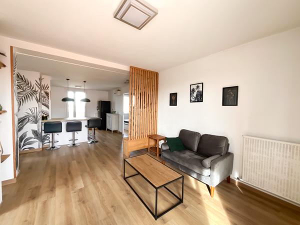 Spacieux appartement T4 de 73m2 avec balcon, cave et place de stationnement