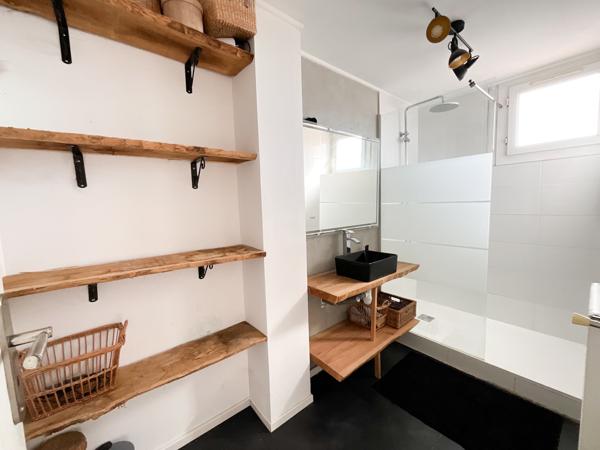 Spacieux appartement T4 de 73m2 avec balcon, cave et place de stationnement