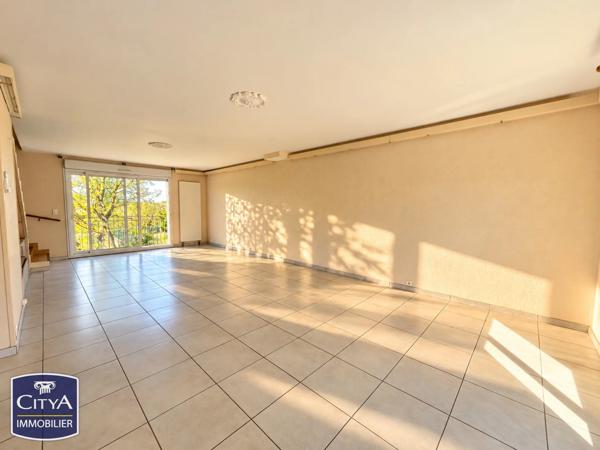 Maison à vendre 6 pièces 143m² Saint-Doulchard (18230)