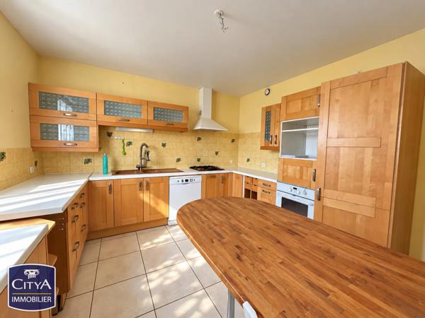Maison à vendre 6 pièces 143m² Saint-Doulchard (18230)