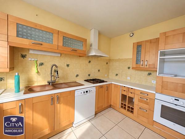 Maison à vendre 6 pièces 143m² Saint-Doulchard (18230)