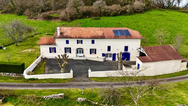 Maison 8 pièces 210 m2