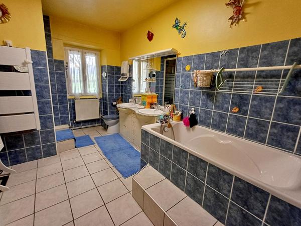 Maison 8 pièces 210 m2