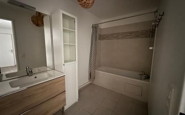 Appartement à louer    3 pièces • 63,90 m2 Saint-Denis