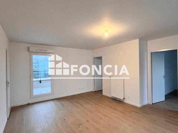 Location Appartement 3 pièces 62.63 m² - Deville-les-rouen 76250