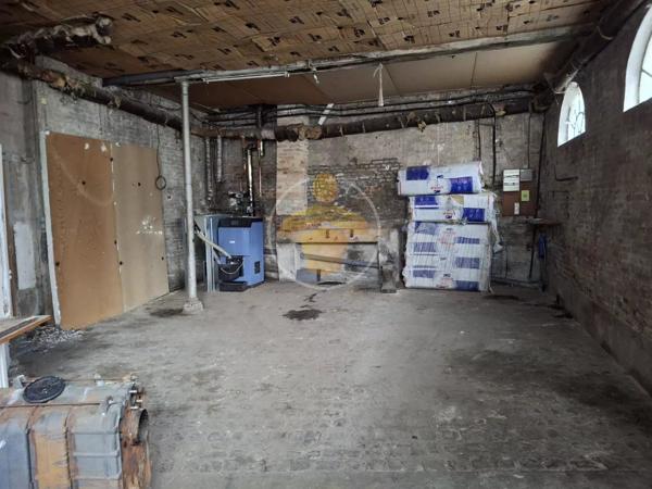 Vente                                                      Maison
                        
                     8 pièces                      190 m2                     à La Fère