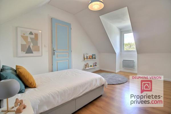 Exclusivité -  Maison  3 chambres sur sous-sol  total avec un terrain de 1002 m² proche du futur lycée à Châteauneuf sur Loire