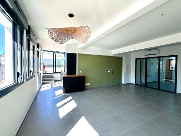 Saint Barnabé, T4 de 98m2 + Deux Terrasses de 22m2 et 38m2 dans petite copropriété de 4 appartements, neuve.