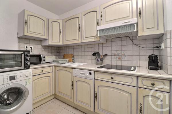 Appartement F3 à vendre  3 pièces - 72,37 m2 ST RAPHAEL - 83