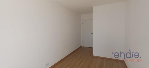PROCHE BLOTZHEIM – F3 Rez-de-jardin – Terrasse 13 m² – Jardin 110 m² – 269 000 € FAI.