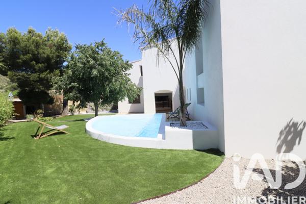 Maison à vendre 4 pièces 238 m² Marseille 9