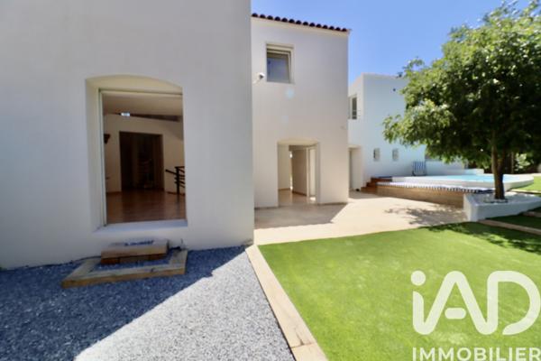 Maison à vendre 4 pièces 238 m² Marseille 9