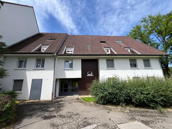 Appartement
                                                                                                                                                                                                                                                                                                                        6 pièce(s)                                                                                                                                                                                                          4 chambre(s)                                                                                                                                                                                                          105  m²
