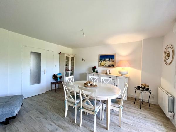 Appartement
                                                                                                                                                                                                                                                                                                                        6 pièce(s)                                                                                                                                                                                                          4 chambre(s)                                                                                                                                                                                                          105  m²