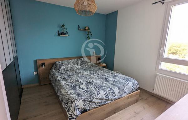 T4 dernier étage terrasse avec vue massifs