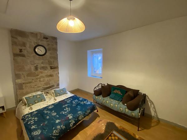 Salles, Maison de type 6 de 190 m²