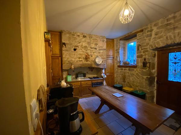 Salles, Maison de type 6 de 190 m²