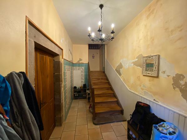 Salles, Maison de type 6 de 190 m²