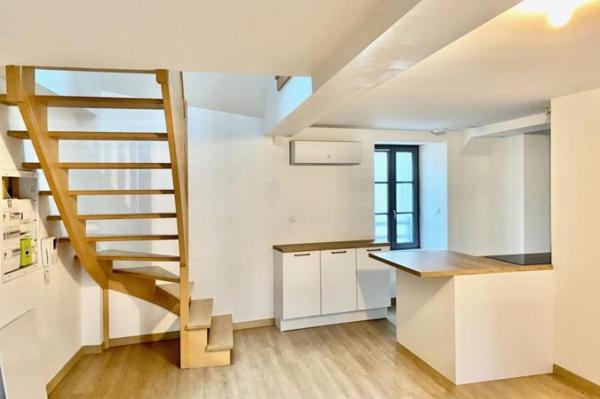 Location - Appartement 3 pièces 47 m 2 VANNES (56000)