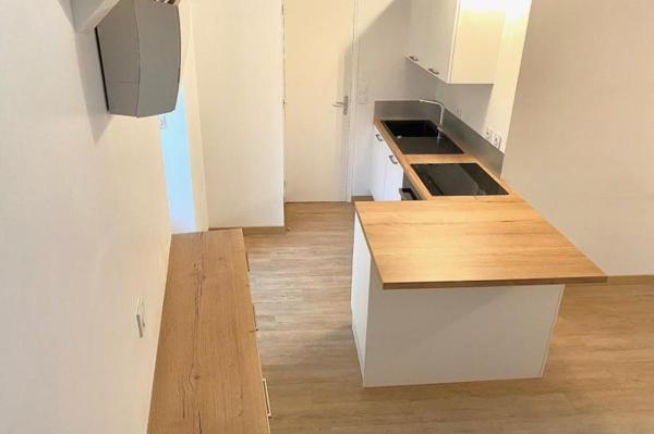 Location - Appartement 3 pièces 47 m 2 VANNES (56000)