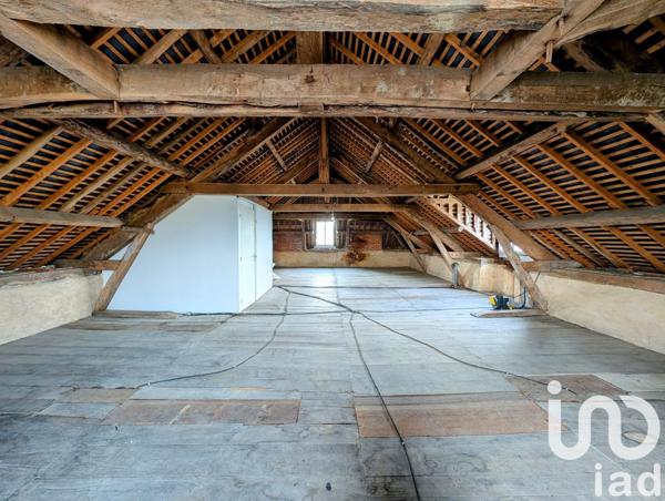 Maison traditionnelle 7 pièces de 221 m² à Marcillé-Robert (35240)