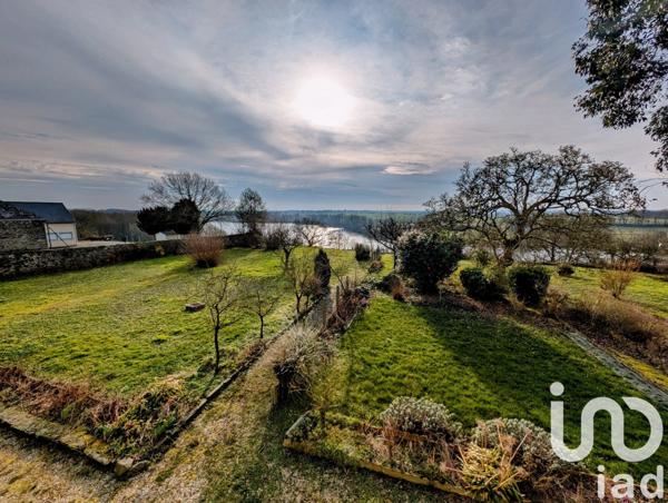 Maison traditionnelle 7 pièces de 221 m² à Marcillé-Robert (35240)