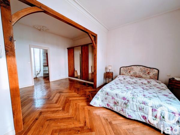 Maison traditionnelle 7 pièces de 221 m² à Marcillé-Robert (35240)