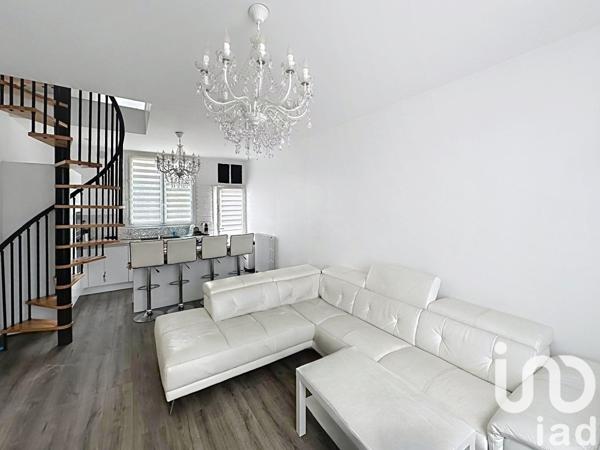 House for sale 4 rooms 70 m² Ris-Orangis