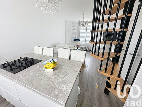 House for sale 4 rooms 70 m² Ris-Orangis