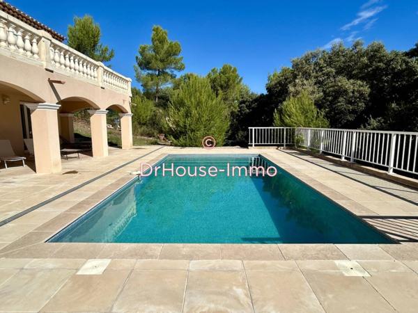 Maison à vendre 12 pièces de 274 m²