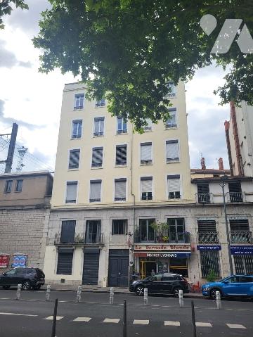 LYON 2. 4 Quai Rambaud.T1 bis.