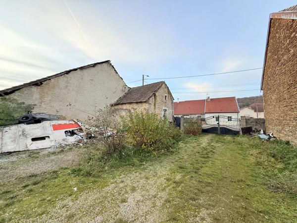 Vente Immeuble 6 pièces 538 m2 à Prez-sous-Lafauche