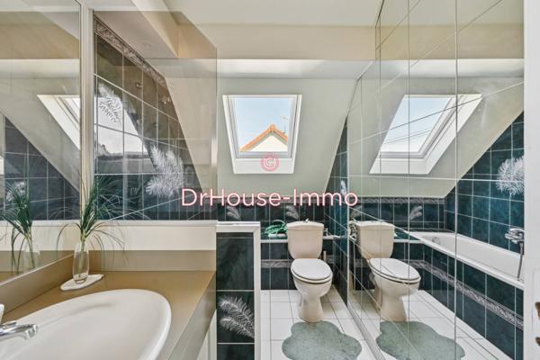 Maison à vendre 8 pièces de 210 m²