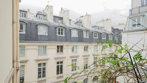 Appartement Paris 1 er - PALAIS ROYAL