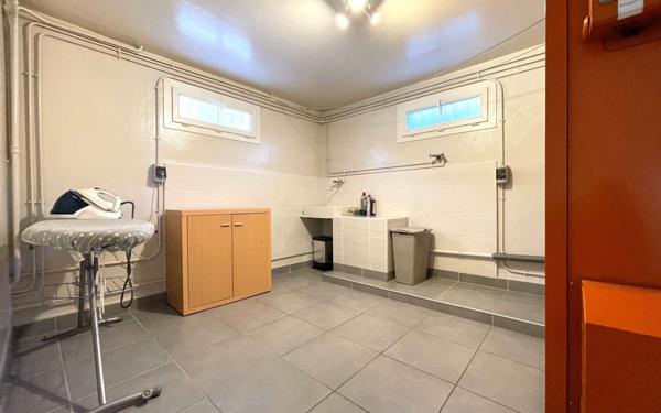 Maison à vendre    6 pièces • 158 m2 Caluire-et-Cuire