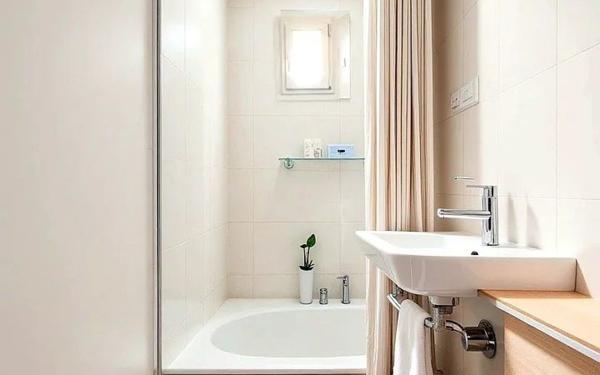 Maison à vendre    6 pièces • 158 m2 Caluire-et-Cuire