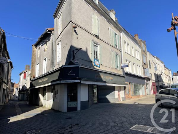 Immeuble à vendre  239 m2 PARTHENAY - 79