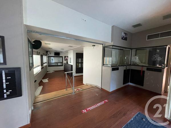 Immeuble à vendre  239 m2 PARTHENAY - 79