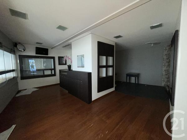 Immeuble à vendre  239 m2 PARTHENAY - 79