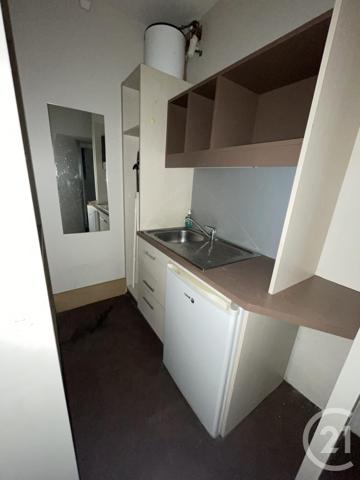 Immeuble à vendre  239 m2 PARTHENAY - 79