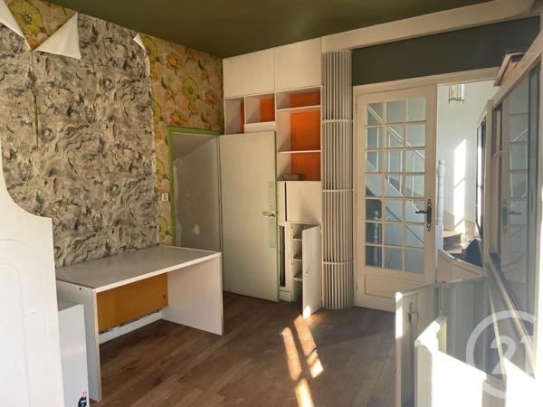 Immeuble à vendre  239 m2 PARTHENAY - 79