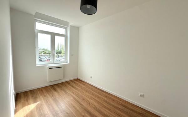 Appartement à louer    1 pièce •  Armentières
