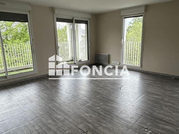 Location Appartement 4 pièces 90 m² - 3-7-9-11 RUE DU HAUT BOIS Saint Jacques De La Lande 35136