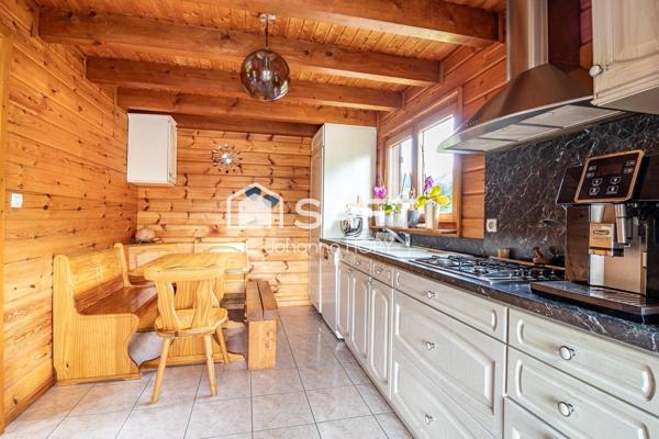 Coup de cœur assuré pour ce magnifique chalet de 90m2 des années 2000