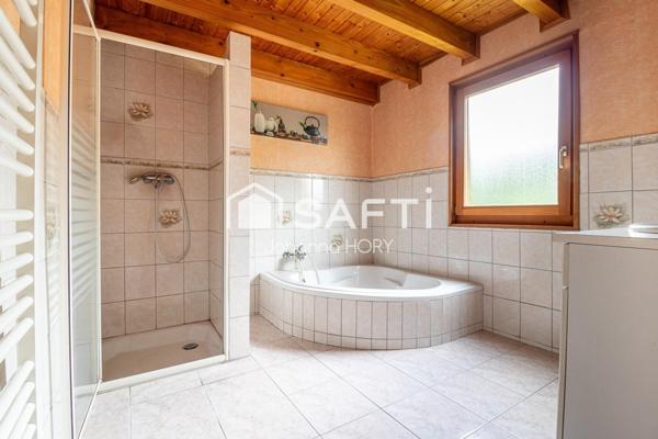 Coup de cœur assuré pour ce magnifique chalet de 90m2 des années 2000