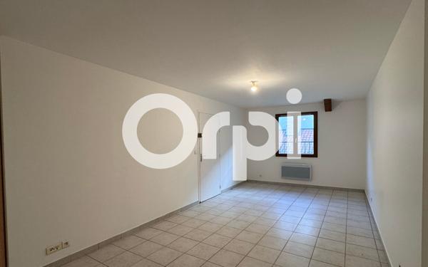 Appartement à louer    3 pièces •  Beaurepaire