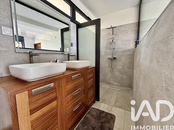 Maison à vendre 5 pièces 140 m² Le Tampon