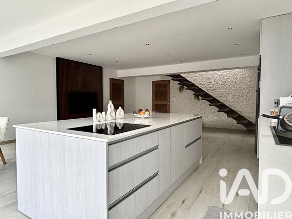 Maison à vendre 5 pièces 140 m² Le Tampon